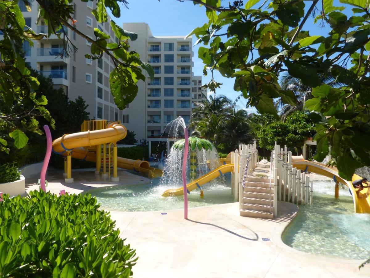 State Of The Art Condos En La Mejor Playa De Cancun Frente A Plaza La Isla Exterior photo