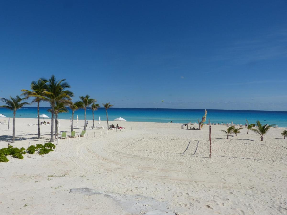 State Of The Art Condos En La Mejor Playa De Cancun Frente A Plaza La Isla Exterior photo